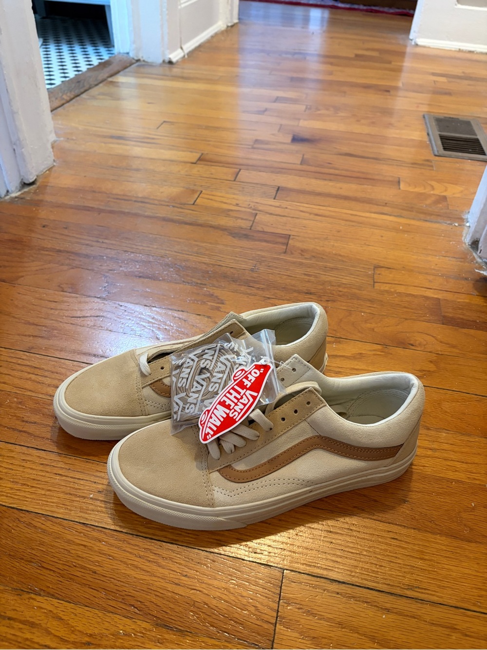 Vans x Madewell Men's Low-Top Sneakers in Beige and Tan